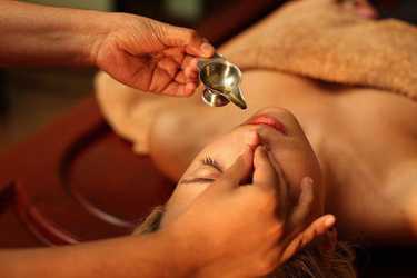 Ayurveda Nasya (z zapaleniem zatok, przewlekłymi przeziębieniami, migrenami) 30 min